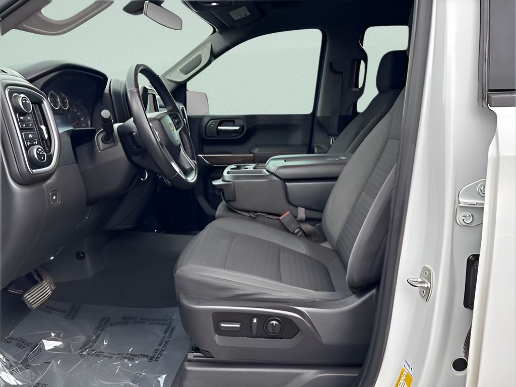 2022 Chevrolet Silverado 1500 LTD 4WD Crew Cab Standard Bed LT