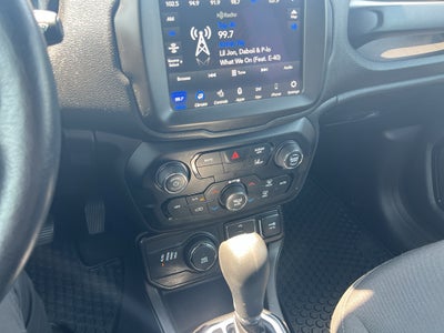 2022 Jeep Renegade Altitude 4x4