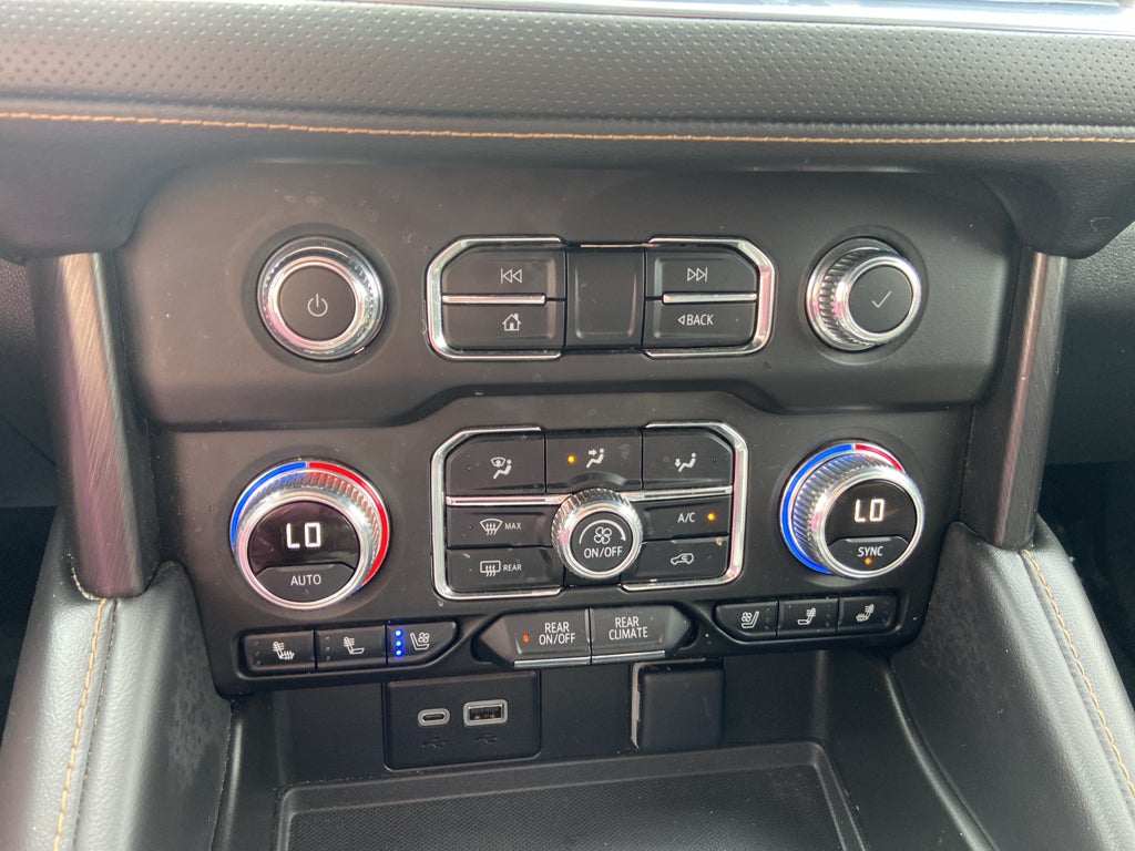 2024 GMC Yukon XL AT4