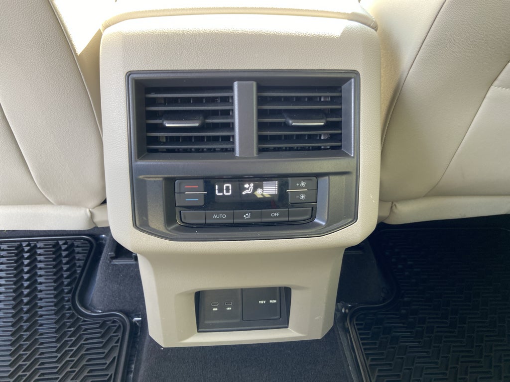 2022 Volkswagen Atlas 2.0T SE w/Technology