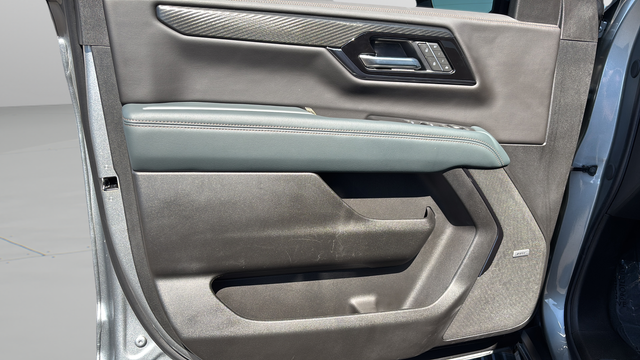2025 GMC Yukon AT4