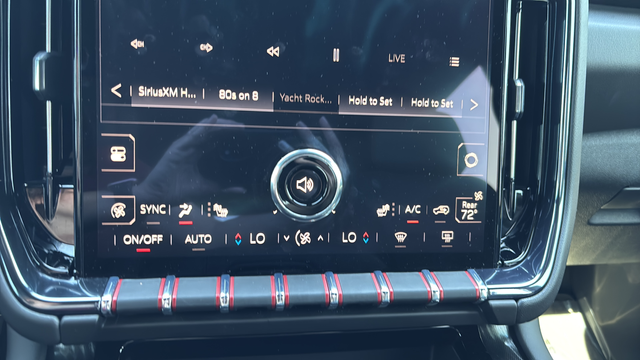 2025 GMC Yukon AT4