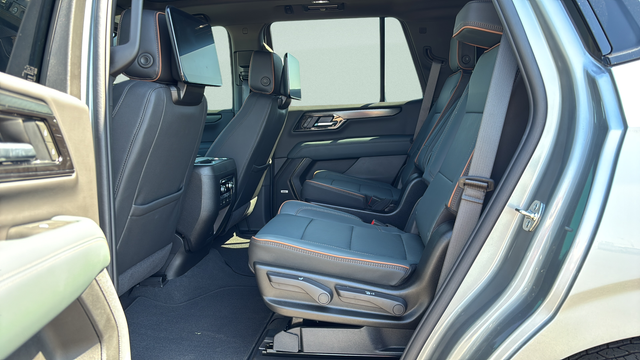 2025 GMC Yukon AT4