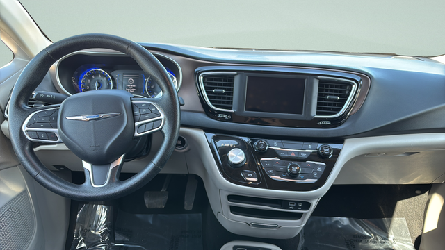 2020 Chrysler Voyager LXI