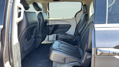 2020 Chrysler Voyager LXI