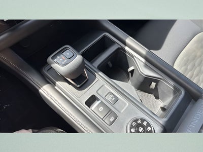 2024 Nissan Pathfinder S