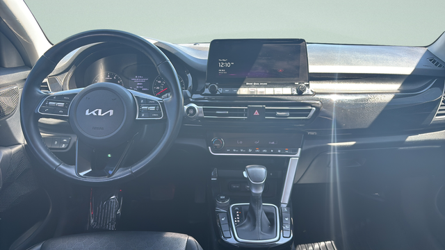 2023 Kia Seltos EX