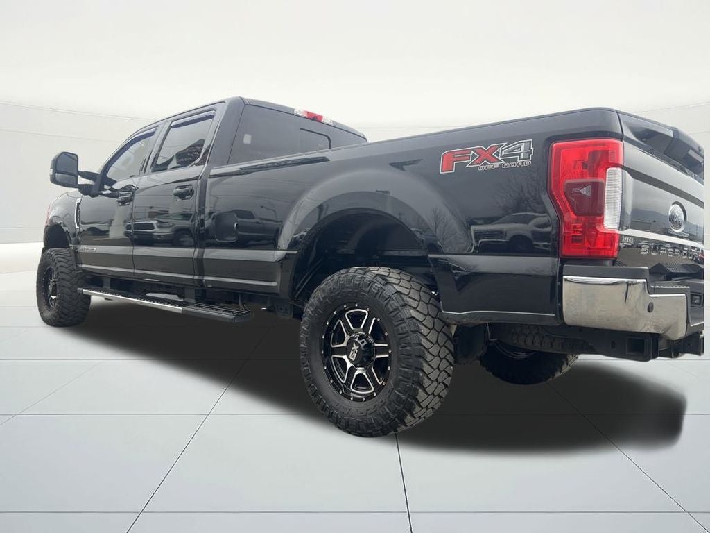 2017 Ford F-350SD Lariat