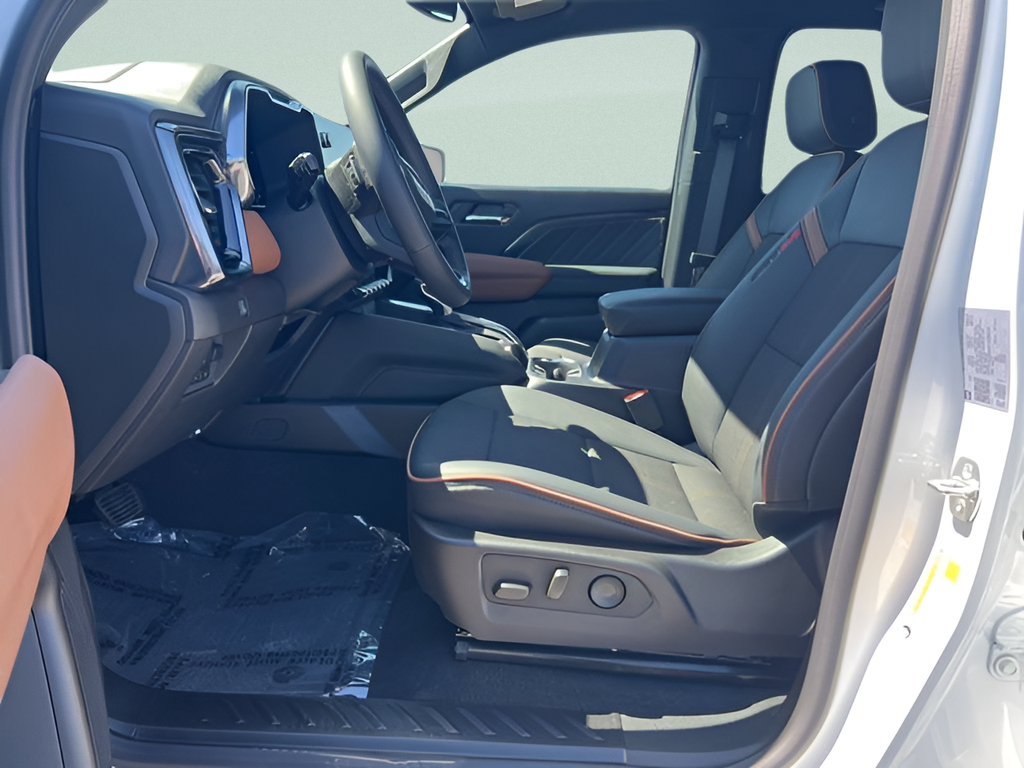 2025 GMC Canyon AT4
